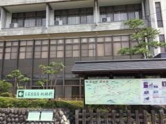 都留市立図書館