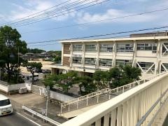 都跡小学校