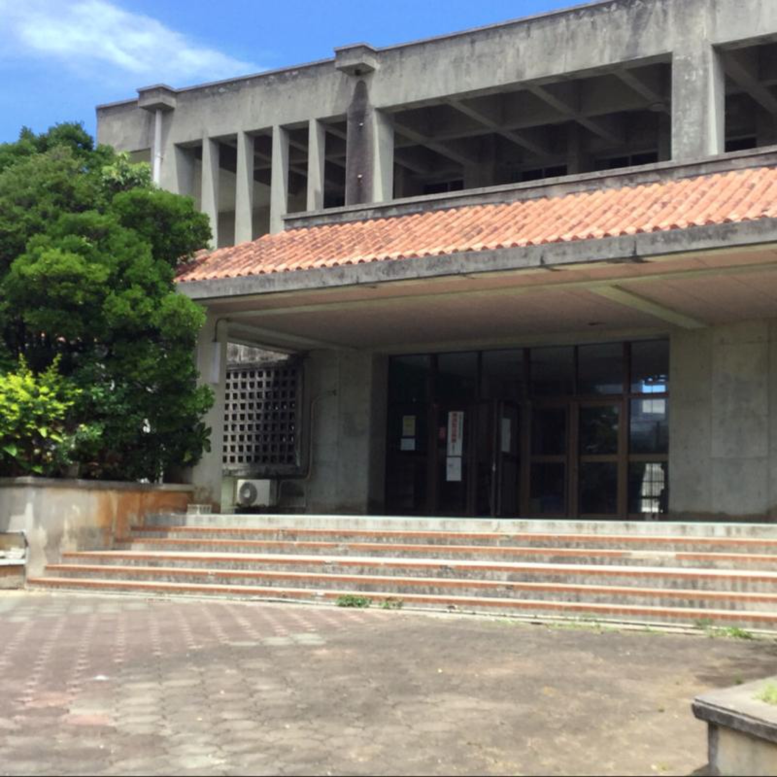北谷 町立 桑江 中学校