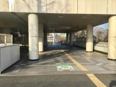 学園前駅