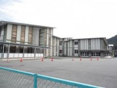 鹿沼市立西中学校
