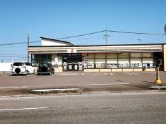セブンイレブン　新富三納代店