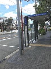 「弘明寺」バス停留所