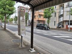 「越路」バス停留所