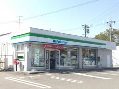 ファミリーマート　可児梅白店