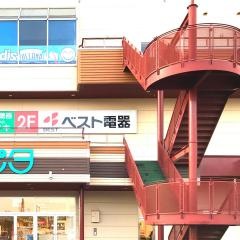 ベスト電器　ラピタ店