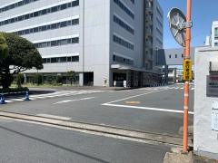 「東芝小向工場」バス停留所