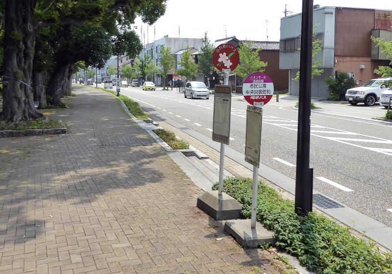 鵜沼方面行き停留所