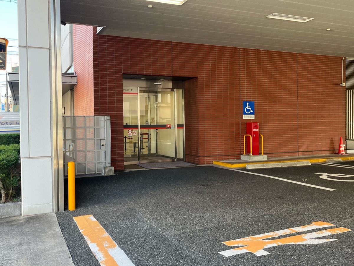 店舗入り口