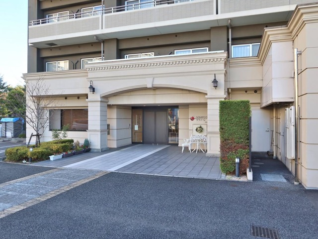 SOMPOケア ラヴィーレ中央林間 施設外観