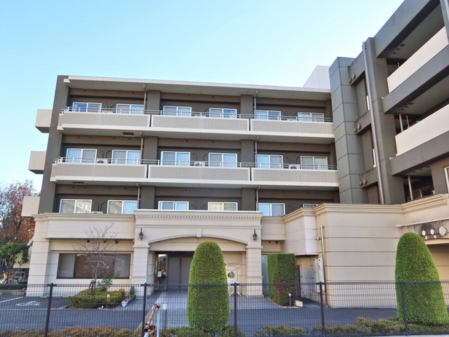 SOMPOケア ラヴィーレ中央林間 施設外観