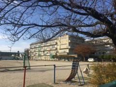前谷小学校