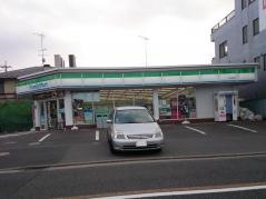ファミリーマート　王禅寺西店