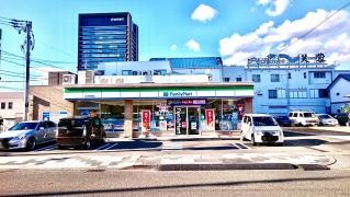 ファミリーマート　清水草薙駅前店