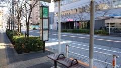 「余丁町」バス停留所