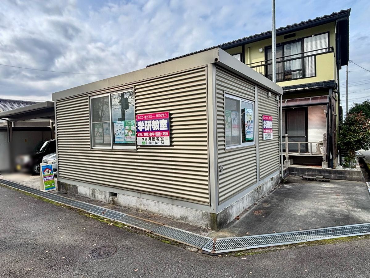 建物裏面
