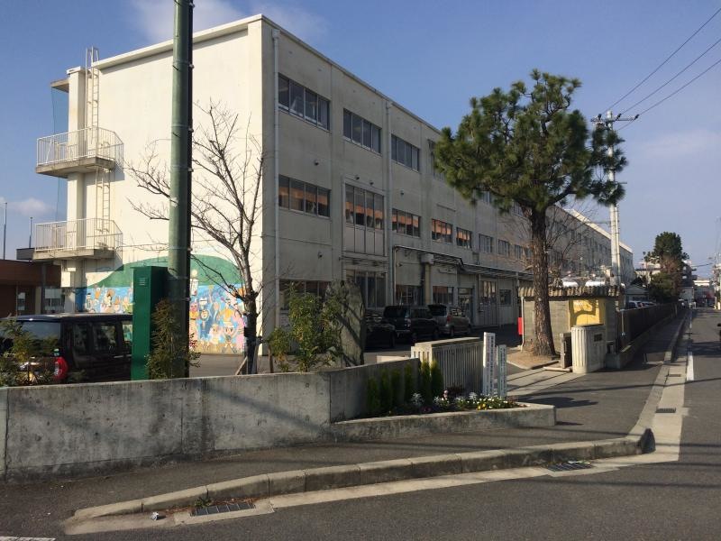 学校