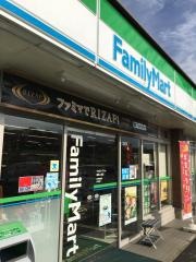 ファミリーマート　嘉島上島店