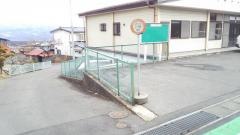 「上野コミセン」バス停留所