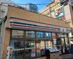 セブンイレブン　梅田堂山店